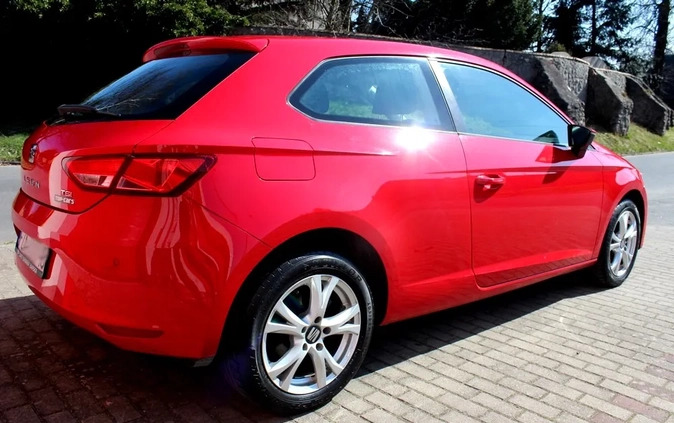 Seat Leon cena 30900 przebieg: 169000, rok produkcji 2015 z Ustrzyki Dolne małe 596